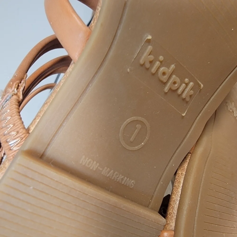 Kidpik Gold Stars Gladiator Sandals Size 1